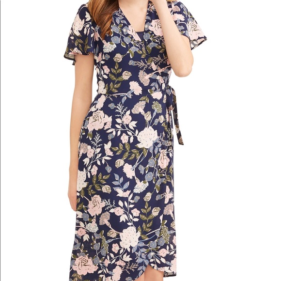 Time and Tru Dresses & Skirts - Time and Tru Women’s blue floral dress